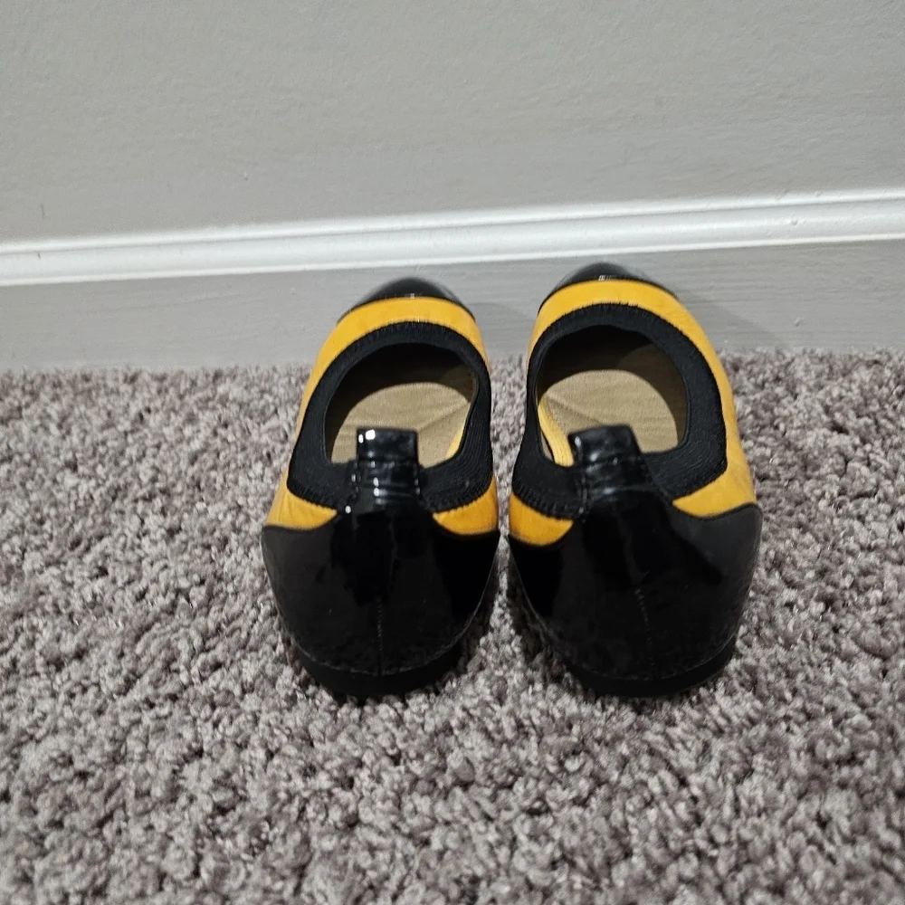 Me Too Yellow and Black Cap Toe Ballet Slippers Size 6m